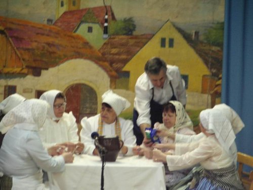 Hraje celá dědina aneb S veselou myslí na nesmysly. - 18.3.2006